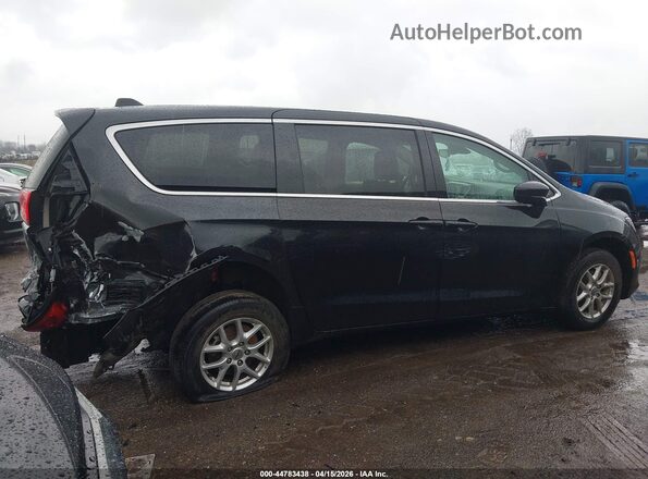 2C4RC1CG4PR520232 2023 CHRYSLER VOYAGER Black Вид задньої частини салону