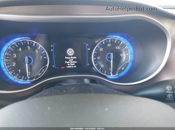 2C4RC1CG5LR243410 2020 CHRYSLER VOYAGER Blue Vista de los asientos traseros