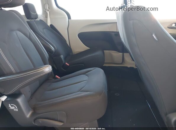 2C4RC1CG5LR243410 2020 CHRYSLER VOYAGER Blue Vista de la etiqueta del VIN