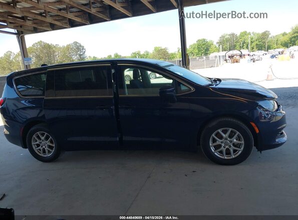 2C4RC1CG5LR243410 2020 CHRYSLER VOYAGER Blue Vista interior trasera