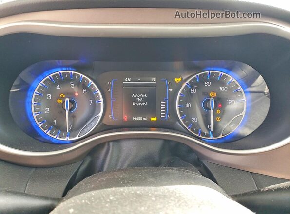 2C4RC1CG7PR550213 2023 CHRYSLER VOYAGER Серебряный Вид щитка приборов