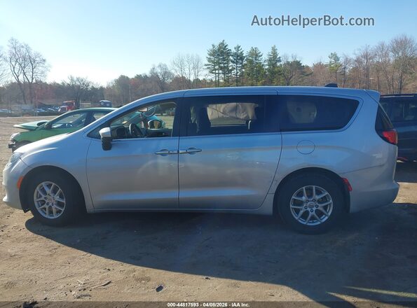 2C4RC1CG7PR617005 2023 CHRYSLER VOYAGER Silver Widok wnętrza 360 stopni