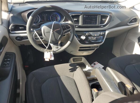 2C4RC1CG8PR524896 2023 CHRYSLER VOYAGER Silver Dashboard view