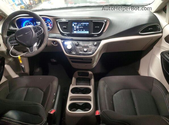 2C4RC1CG8PR549992 2023 CHRYSLER VOYAGER Silver Vista del salpicadero