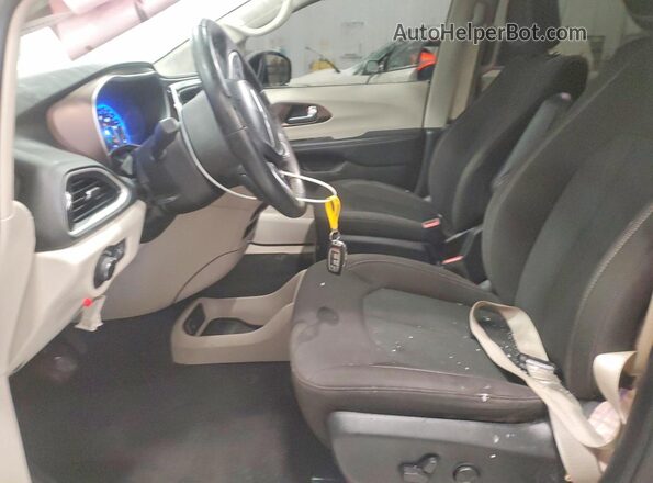 2C4RC1CG8PR549992 2023 CHRYSLER VOYAGER Silver Vista interior delantera