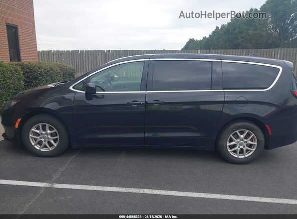 2C4RC1CGXLR176139 2020 CHRYSLER VOYAGER Black 