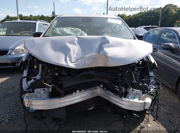2C4RC1CGXRR201923 2024 CHRYSLER VOYAGER Silver Widok wnętrza z tyłu