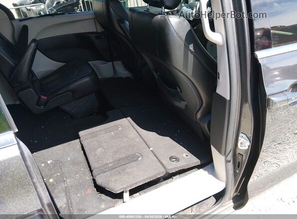 2C4RC1DG0LR265717 2020 CHRYSLER VOYAGER Gray Vista de la etiqueta del VIN