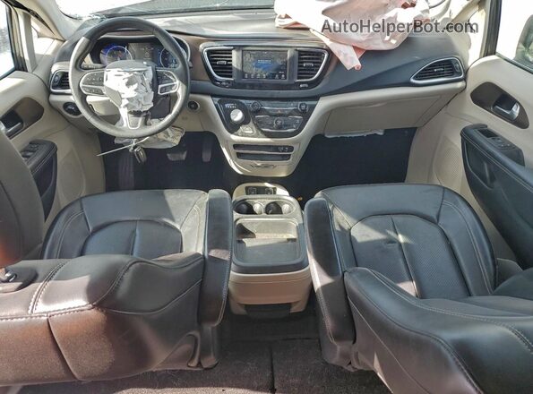 2C4RC1DG1LR265712 2020 CHRYSLER VOYAGER Gray Dashboard view