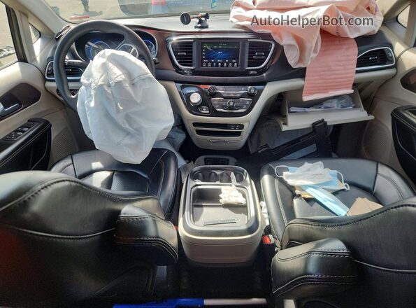 2C4RC1DG2LR261118 2020 CHRYSLER VOYAGER Charcoal წინა პანელის ხედი