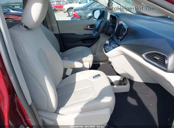 2C4RC1DG4HR522174 2017 CHRYSLER PACIFICA Maroon Vista interior delantera