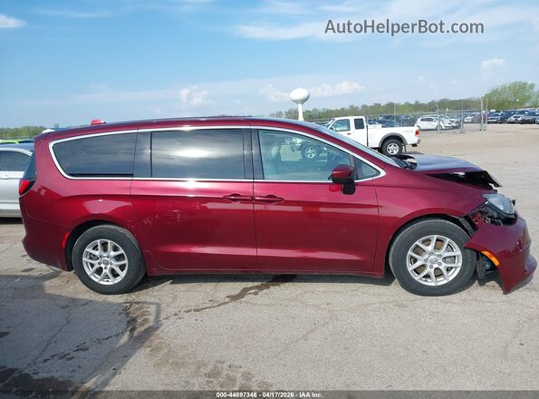 2C4RC1DG4HR522174 2017 CHRYSLER PACIFICA Maroon Vista interior trasera