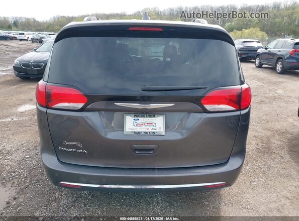 2C4RC1EG1HR541795 2017 CHRYSLER PACIFICA Серый 
