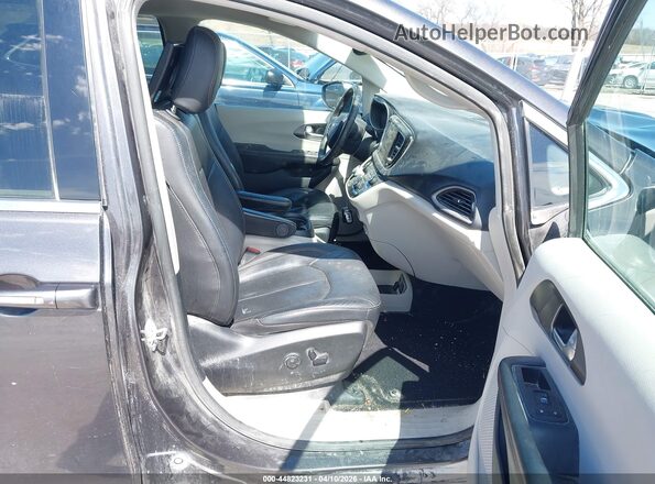 2C4RC1EG5LR127668 2020 CHRYSLER PACIFICA Gray Vista interior delantera