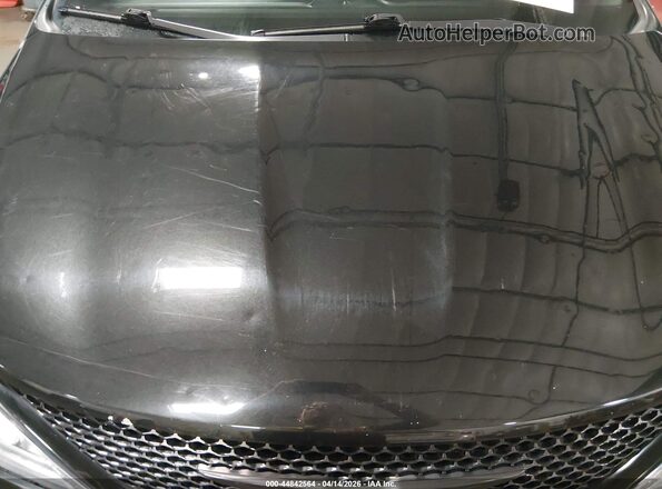 2C4RC1EG7JR168252 2018 CHRYSLER PACIFICA Black Դիմացի տեսք