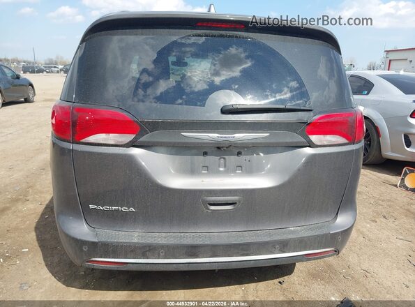 2C4RC1EGXJR352133 2018 CHRYSLER PACIFICA Gray 