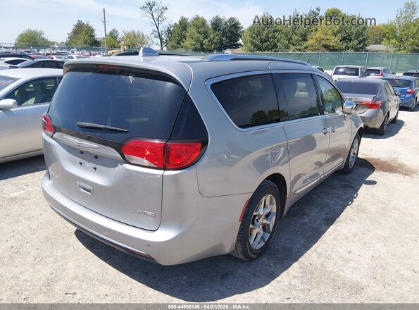 2C4RC1GG1JR251978 2018 CHRYSLER PACIFICA Silver Հետևի աջ