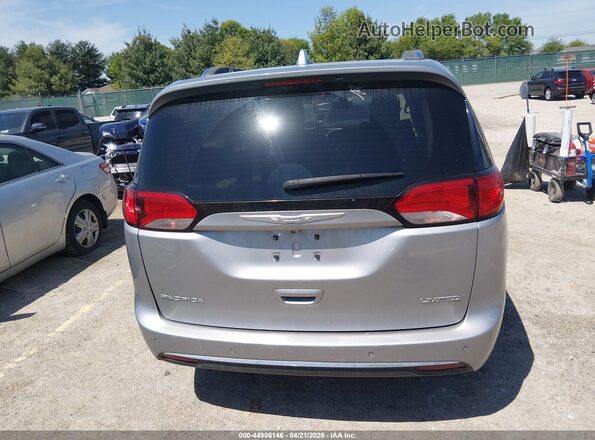 2C4RC1GG1JR251978 2018 CHRYSLER PACIFICA Silver 