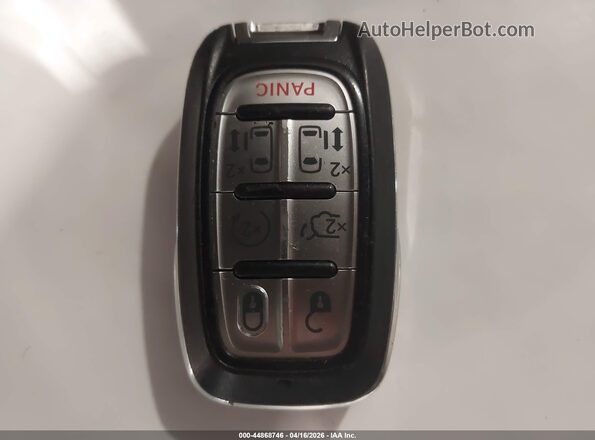 2C4RC1GG4HR620214 2017 CHRYSLER PACIFICA Silver Dashboard view
