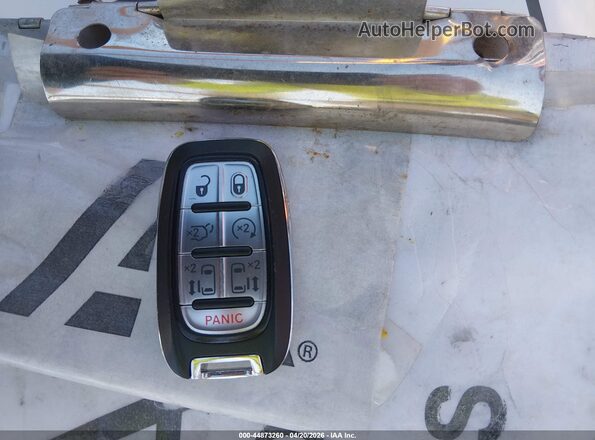 2C4RC1GG7JR131568 2018 CHRYSLER PACIFICA White წინა პანელის ხედი