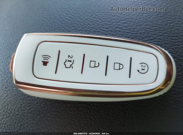 2FMGK5C88HBA09042 2017 FORD FLEX Gold Dashboard view