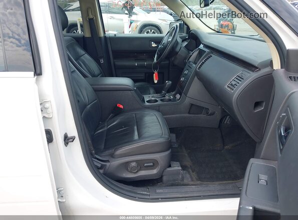 2FMHK6C88GBA00849 2016 FORD FLEX White Вид салону спереду