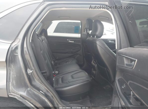 2FMPK3K9XJBB44575 2018 FORD EDGE Gray Widok naklejki z numerem VIN