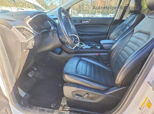 2FMPK4J89JBC17840 2018 FORD EDGE White Front interior view