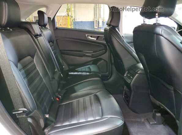 2FMPK4J90RBA10726 2024 FORD EDGE White Вид задньої частини салону