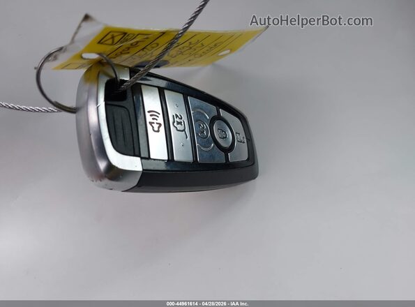 2FMPK4J93LBA38737 2020 FORD EDGE Blue Widok deski rozdzielczej