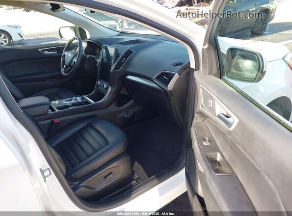 2FMPK4J93RBA57166 2024 FORD EDGE Белый Вид салона спереди