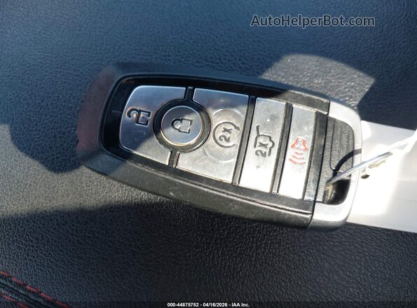 2FMPK4J95NBA42453 2022 FORD EDGE Red Vista del salpicadero