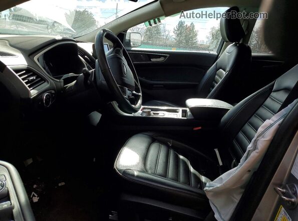 2FMPK4J98MBA21949 2021 FORD EDGE Silver Widok wnętrza z przodu