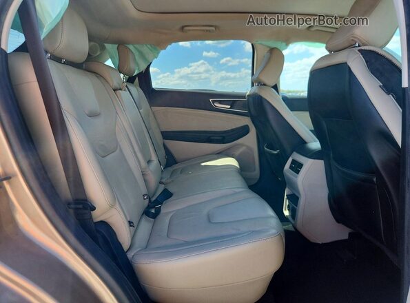 2FMPK4K91MBA21094 2021 FORD EDGE Желто-коричневый Вид задней части салона