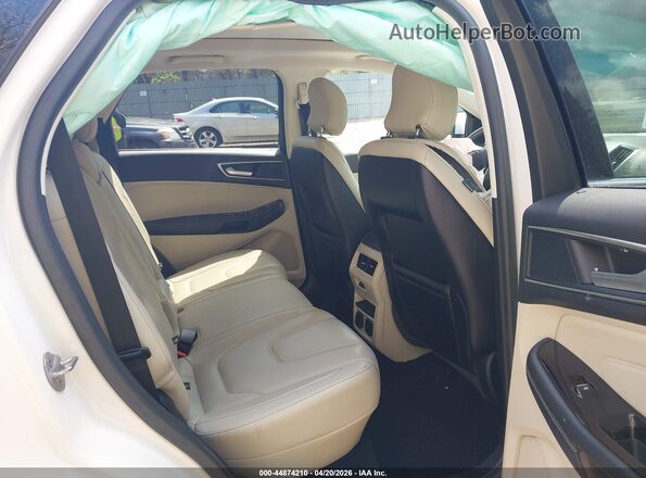 2FMPK4K96HBC51171 2017 FORD EDGE White Widok naklejki z numerem VIN