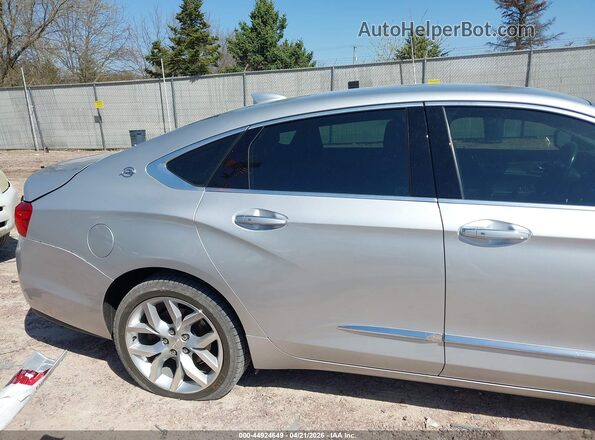 2G1125S39J9169727 2018 CHEVROLET IMPALA Silver Rear interior view