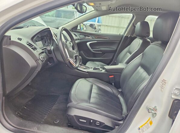 2G4GP5EXXG9150898 2016 BUICK REGAL White Front interior view