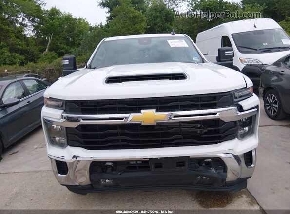 2GC1KNEY1T1140237 2026 CHEVROLET SILVERADO White Սարքավորումների վահանակի տեսք