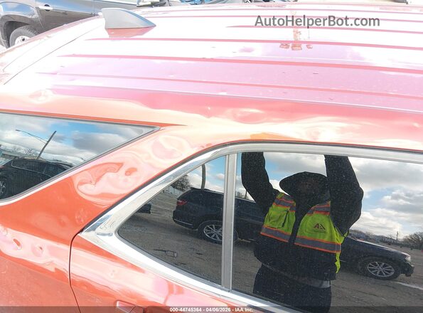 2GNAXKEV3L6192632 2020 CHEVROLET EQUINOX Оранжевый Вид спереди