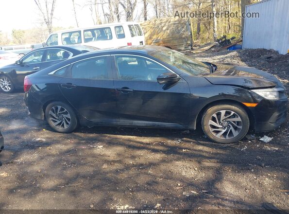 2HGFC2F70JH577496 2018 HONDA CIVIC Black უკანა სალონის ხედი