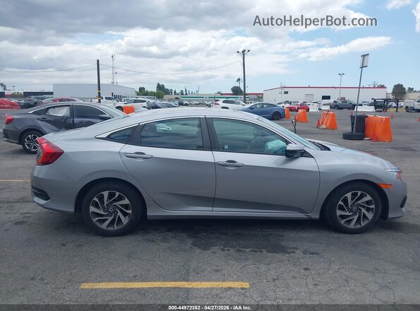 2HGFC2F71JH577894 2018 HONDA CIVIC Silver 