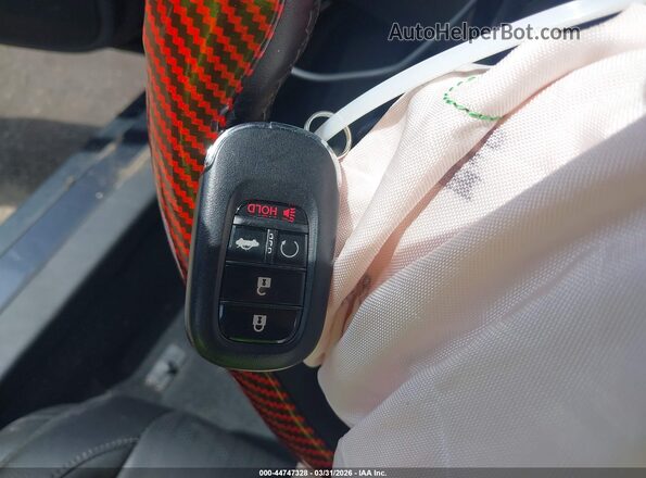 2HGFE4F86SH334775 2025 HONDA CIVIC Gray Widok deski rozdzielczej