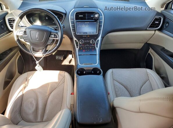 2LMPJ6K93LBL33094 2020 LINCOLN NAUTILUS Silver წინა პანელის ხედი