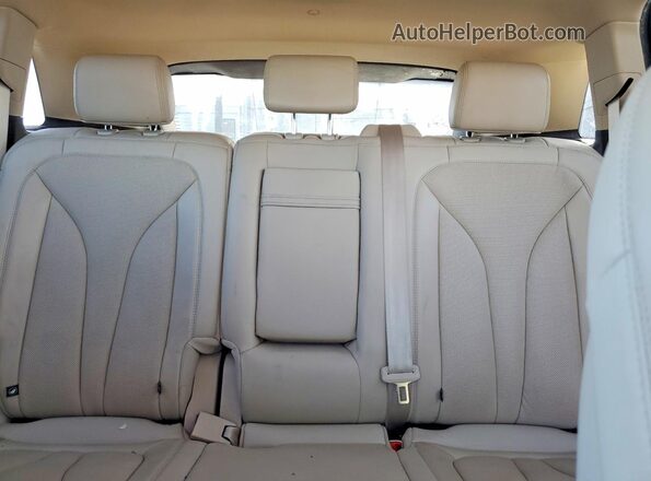 2LMPJ6K93LBL33094 2020 LINCOLN NAUTILUS Silver უკანა სავარძლების ხედი