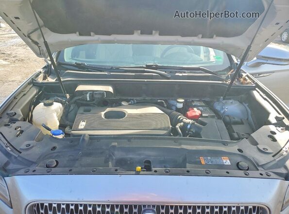 2LMPJ6K93LBL33094 2020 LINCOLN NAUTILUS Silver ძრავის განყოფილების ხედი