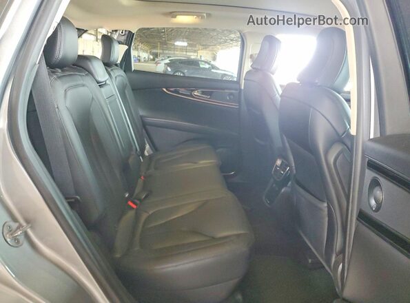 2LMPJ6K93PBL00201 2023 LINCOLN NAUTILUS Silver Vista de los asientos traseros