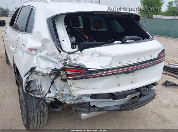 2LMPJ6K95PBL06310 2023 LINCOLN NAUTILUS White Դիմացի տեսք