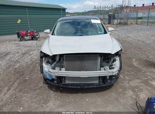 2LMPJ8K90NBL01931 2022 LINCOLN NAUTILUS Beige უკანა სალონის ხედი