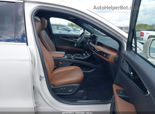 2LMPJ8K96PBL22804 2023 LINCOLN NAUTILUS Gray Front interior view