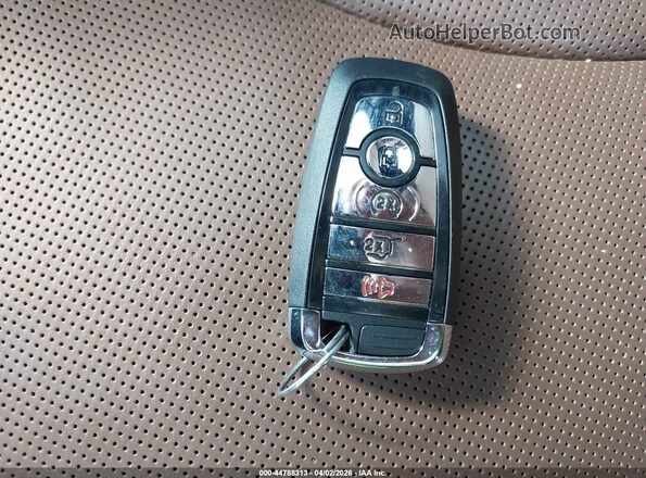 2LMPJ8K96PBL22804 2023 LINCOLN NAUTILUS Gray Dashboard view